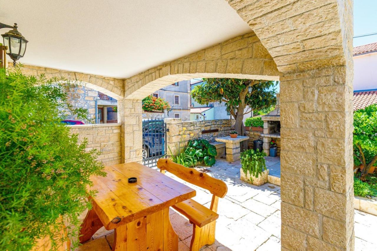 Apartments Mirjana Medulin Dış mekan fotoğraf